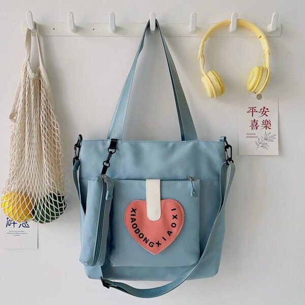 Eco-Friendly Tote Bag – Stylish Reusable Carryall for Everyday Use