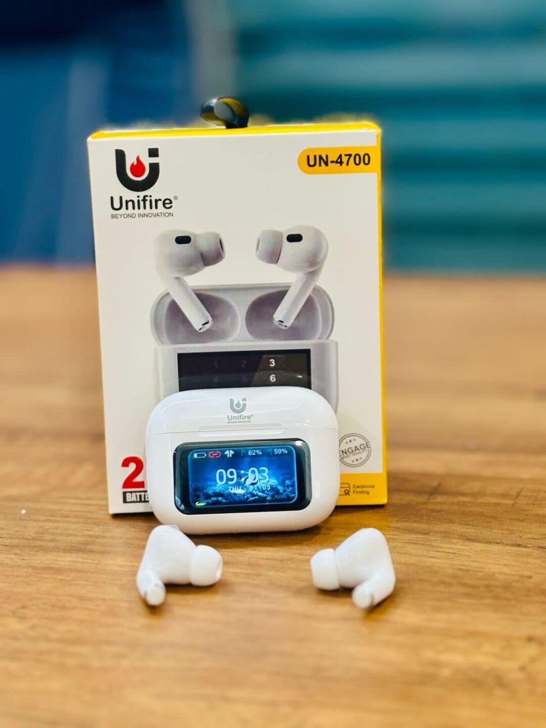 Unifire UN-4700 Smart Display TWS Earbuds