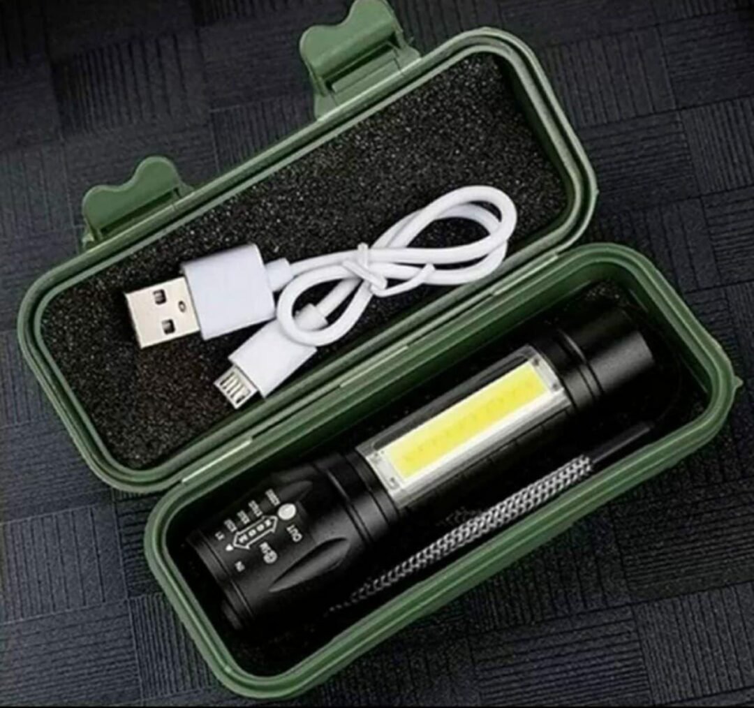 Compact Zoom Flashlight – Ultra-Lightweight & Portable - Image 5