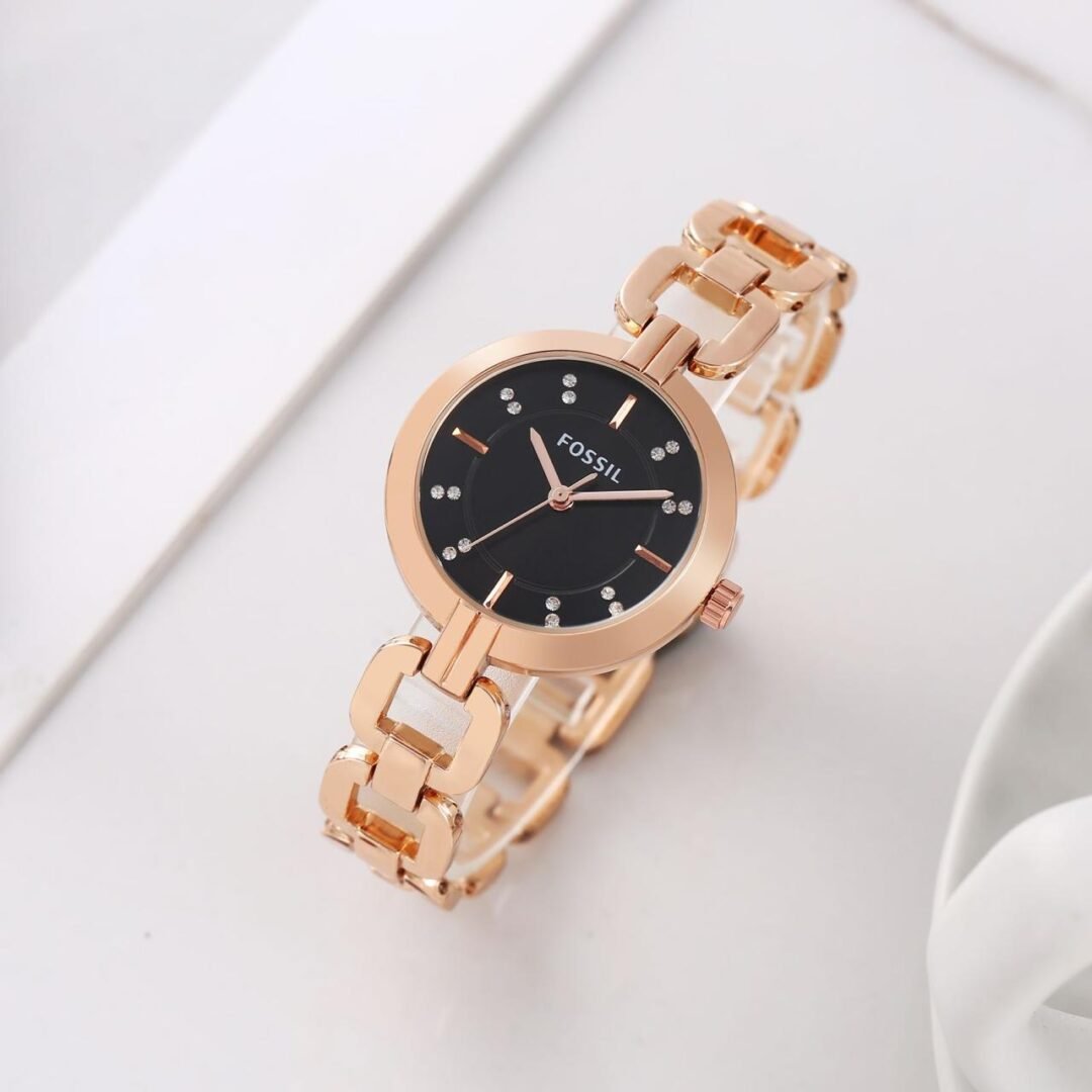 Fossil Ladies Watch – Elegant Bracelet Design, Crystal Accents - Image 3