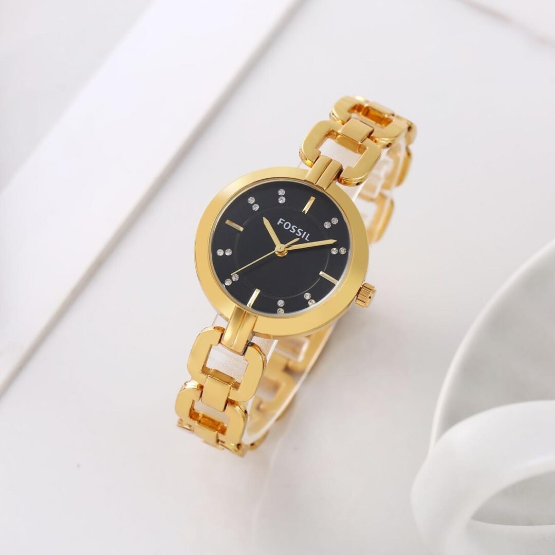 Fossil Ladies Watch – Elegant Bracelet Design, Crystal Accents - Image 9
