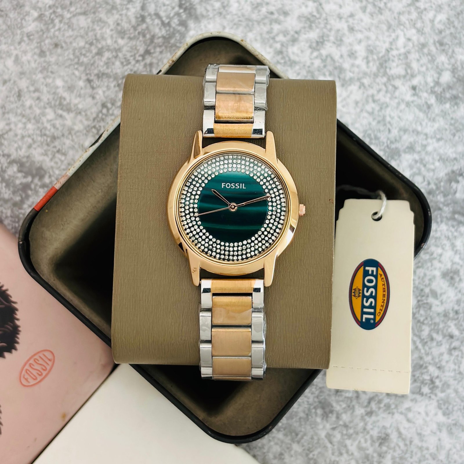 Fossil CARLIE Watch – For Her - Image 4